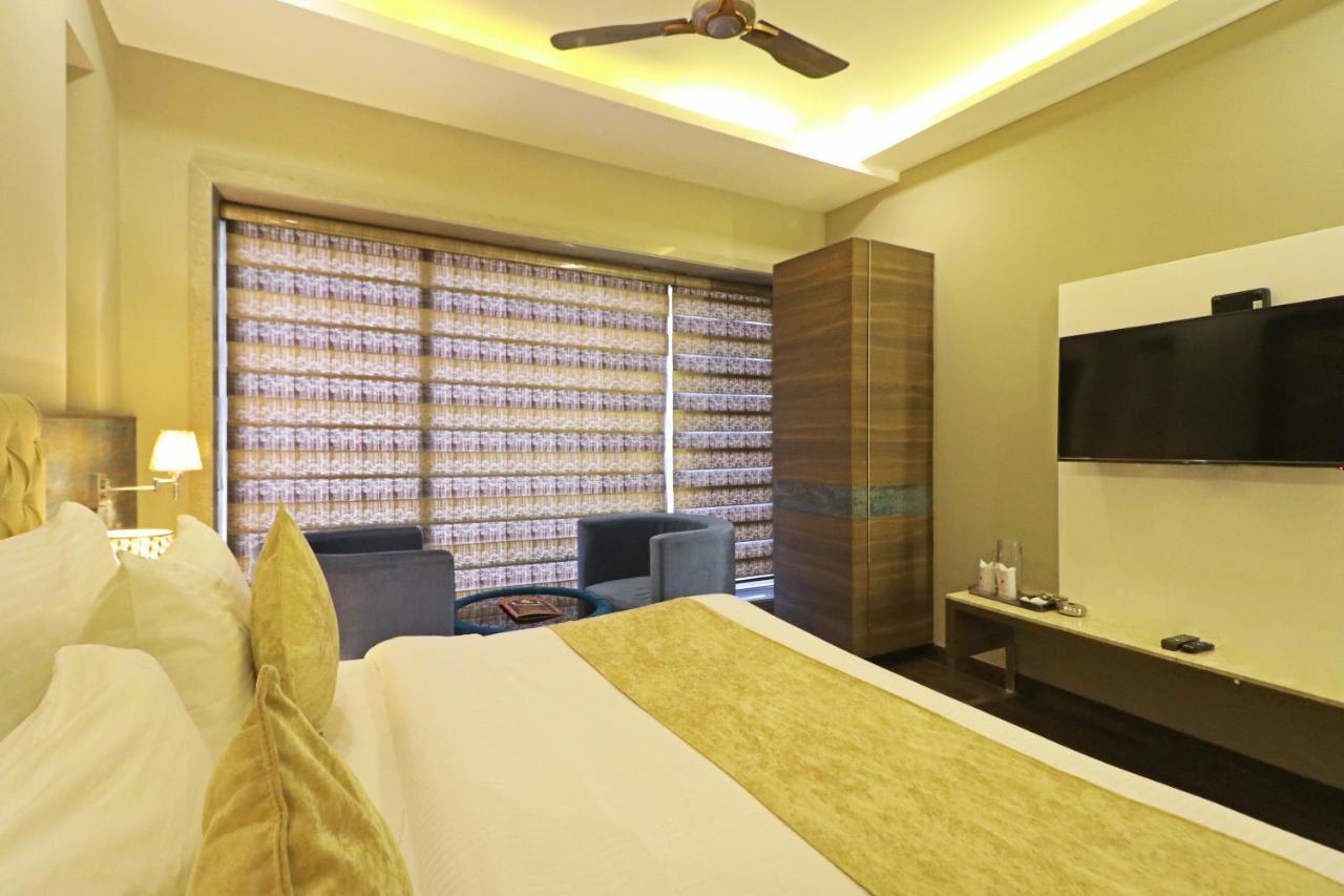 The Ivy Grand Hotel In City Centre With Free Secured Parking นิวเดลี ภายนอก รูปภาพ