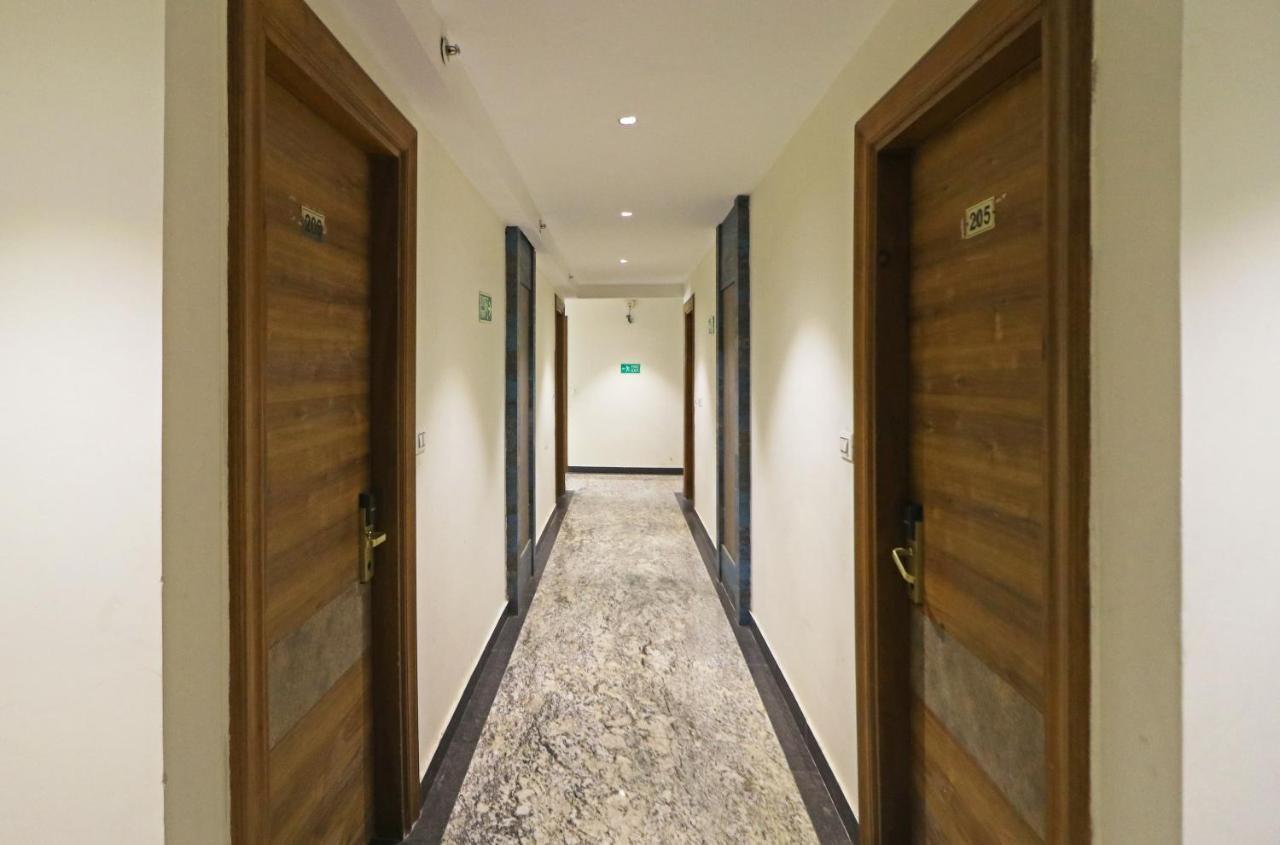The Ivy Grand Hotel In City Centre With Free Secured Parking นิวเดลี ภายนอก รูปภาพ