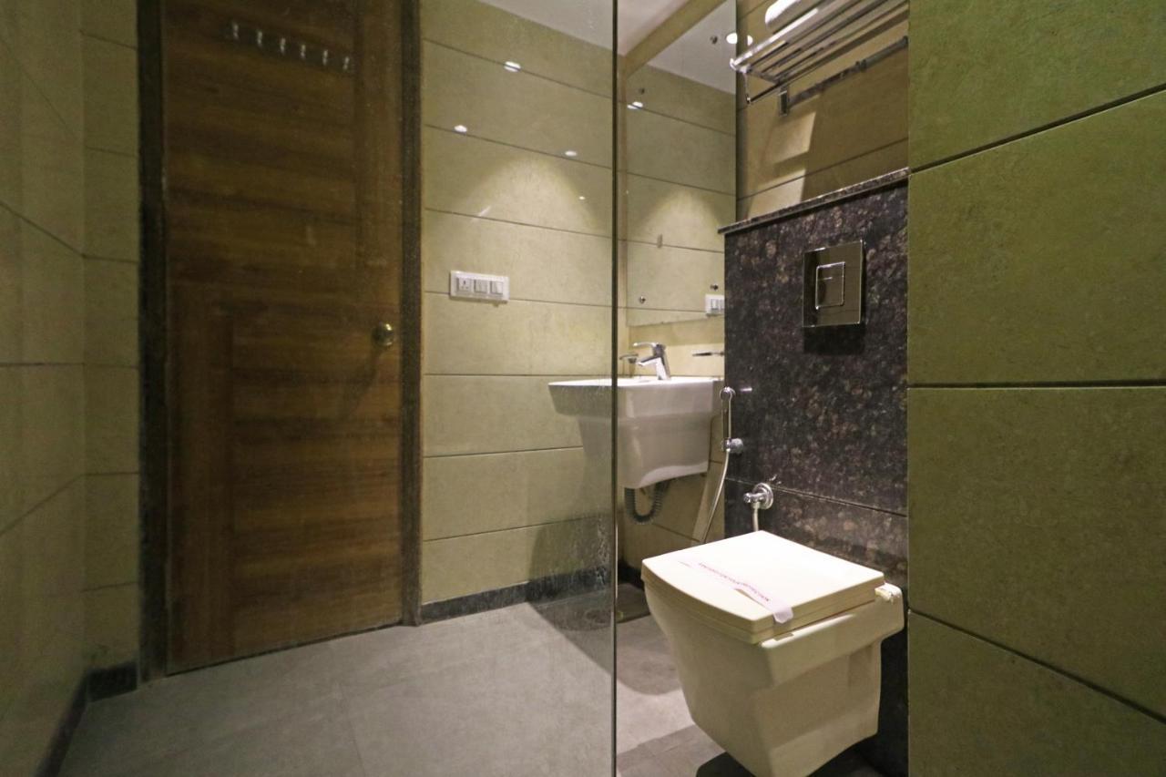 The Ivy Grand Hotel In City Centre With Free Secured Parking นิวเดลี ภายนอก รูปภาพ