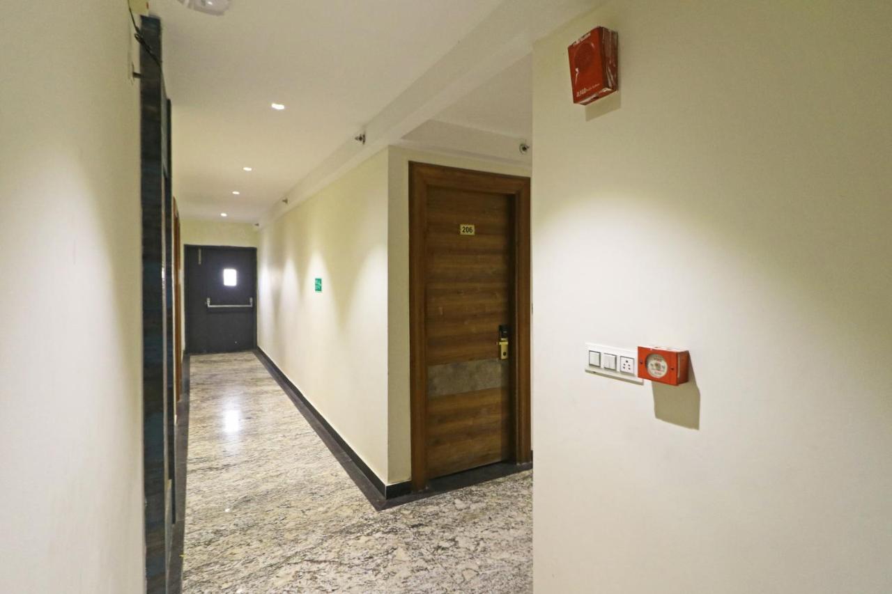 The Ivy Grand Hotel In City Centre With Free Secured Parking นิวเดลี ภายนอก รูปภาพ