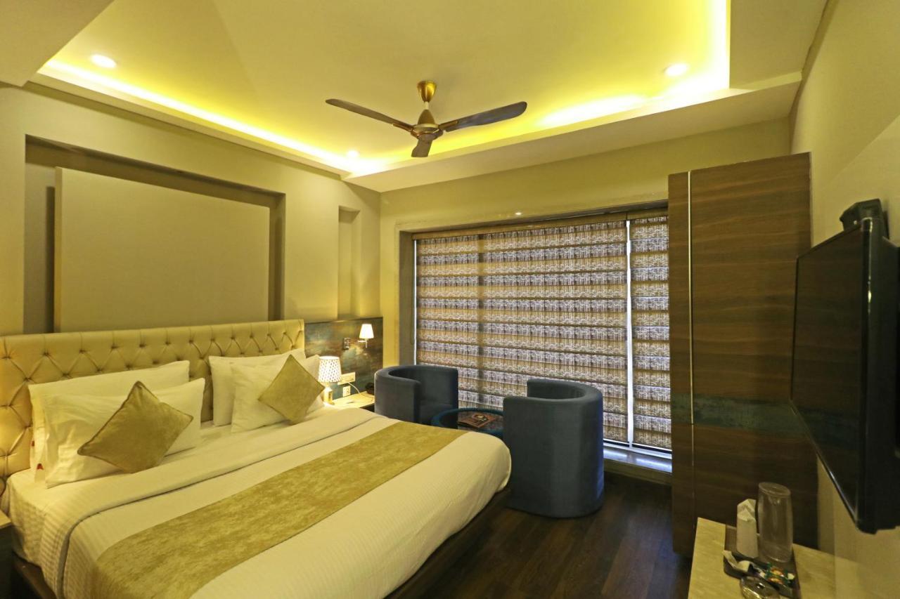 The Ivy Grand Hotel In City Centre With Free Secured Parking นิวเดลี ภายนอก รูปภาพ