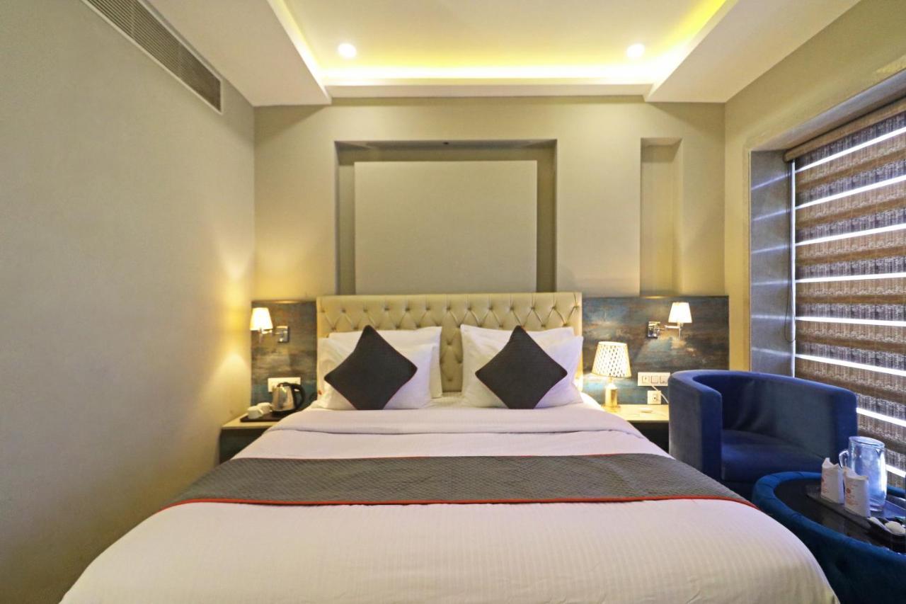 The Ivy Grand Hotel In City Centre With Free Secured Parking นิวเดลี ภายนอก รูปภาพ