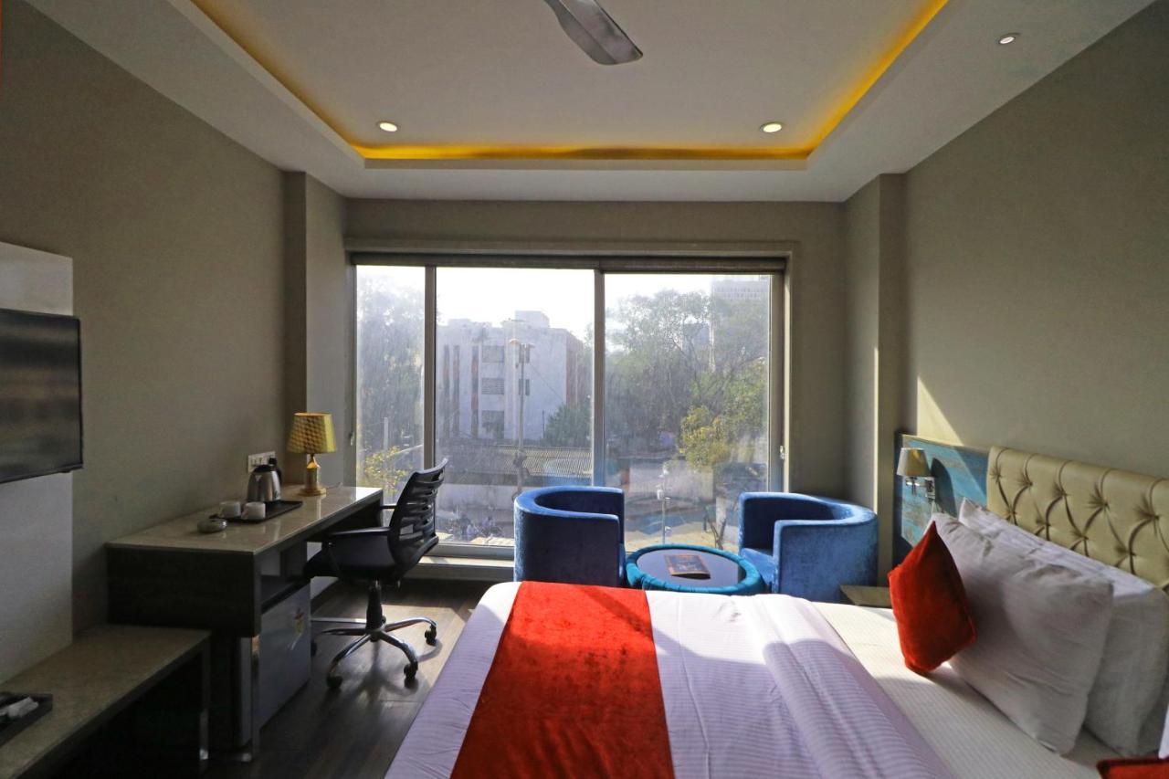 The Ivy Grand Hotel In City Centre With Free Secured Parking นิวเดลี ภายนอก รูปภาพ