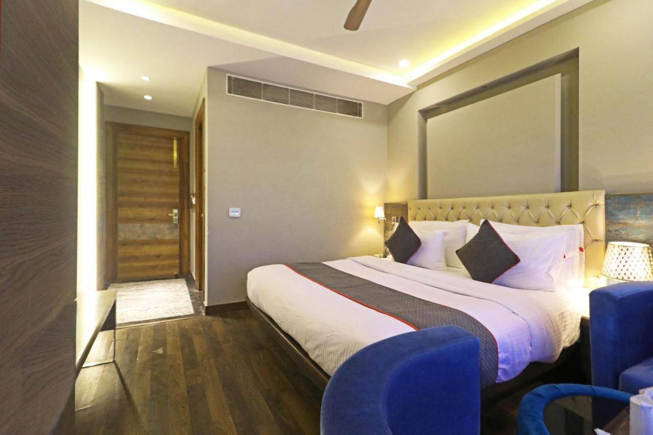 The Ivy Grand Hotel In City Centre With Free Secured Parking นิวเดลี ภายนอก รูปภาพ